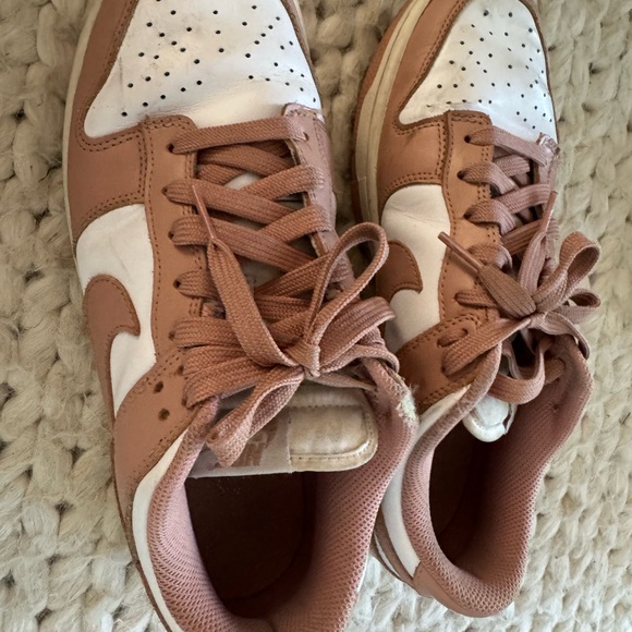 Nike Tan and White Sneakers Classic Design - Picture 1 of 4